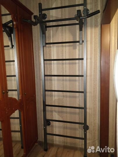 Шведская стенка с турником и брусьями