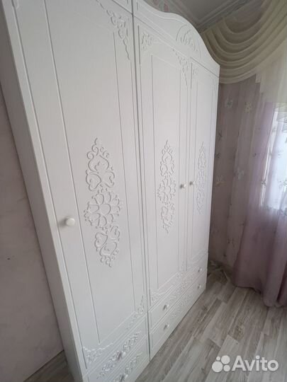 Мебель в детскую для девочки