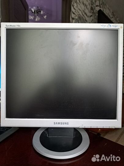 Монитор Samsung