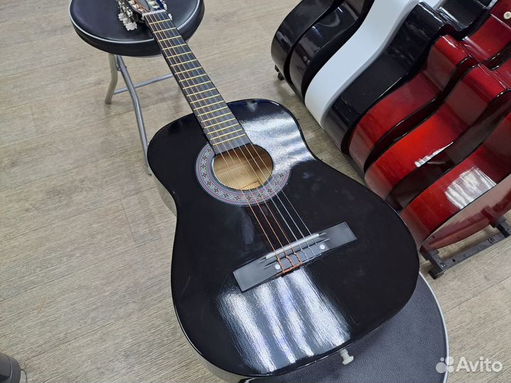 Гитара классическая чёрная для ребёнка размер 1/2
