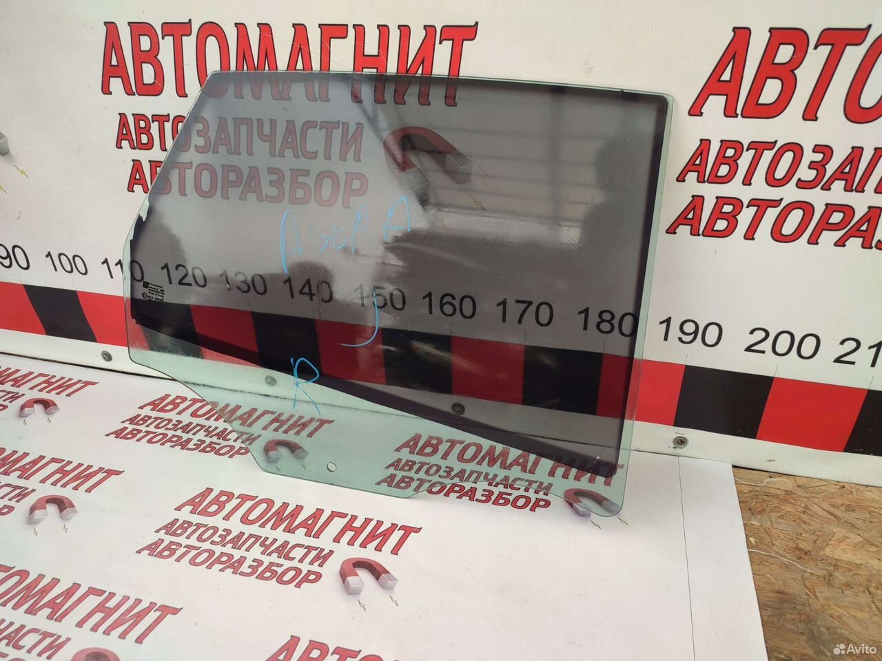 Стекло заднее правое Опель Астра J хэтчбек