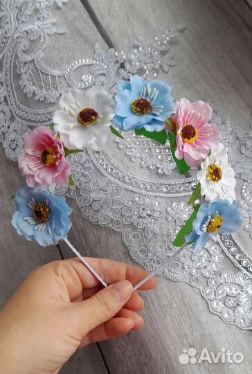 Весенний ободок с цветами