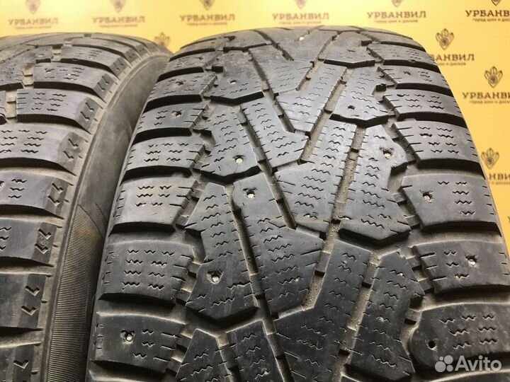 Pirelli Ice Zero 215/60 R16 99T