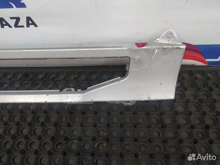 Решетка радиатора нижняя Scania 5-series