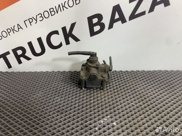 Клапан ускорительный