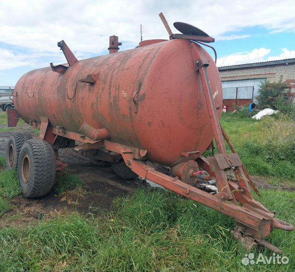 Разбрасыватель удобрений БобруйскАгромаш МЖТ-Ф-11, 1988