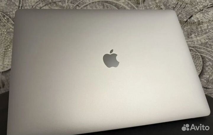 MacBook Pro 16 i9 32GB