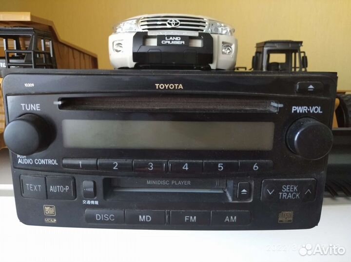 Штатная магнитола Toyota