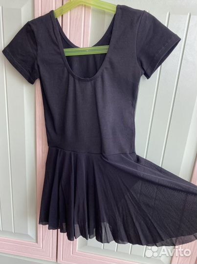 Гимнастический купальник с юбкой