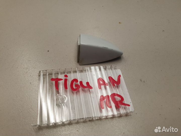 Накладка ручки двери передняя правая Volkswagen Ti