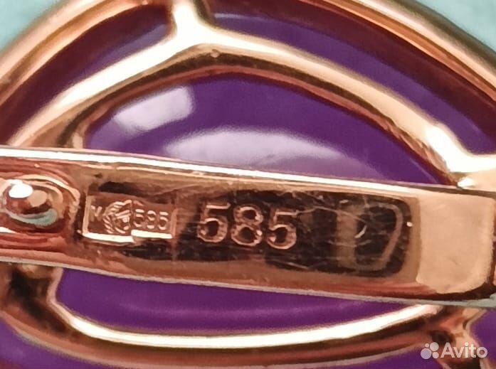 Золотые серьги с халцедоном и бриллиантами