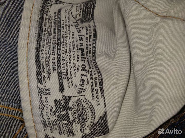Джинсы levis