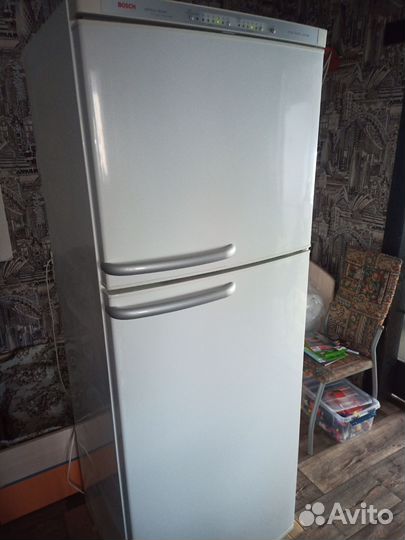 Холодильник 70 см