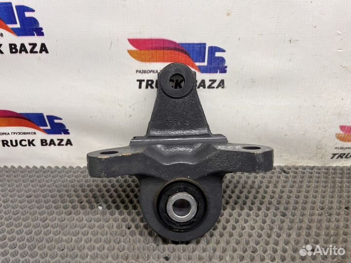 2290960 Кронштейн стабилизатора переднего