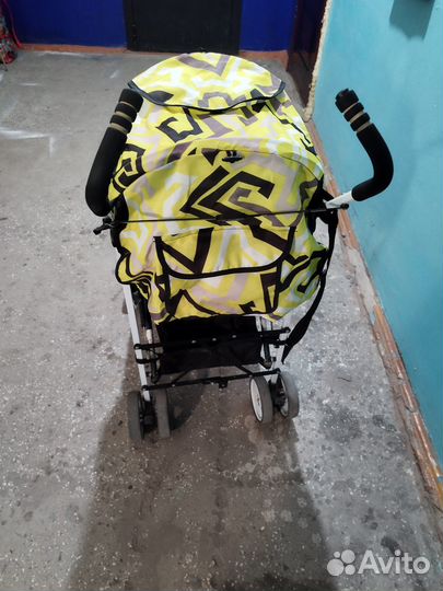 Прогулочная коляска