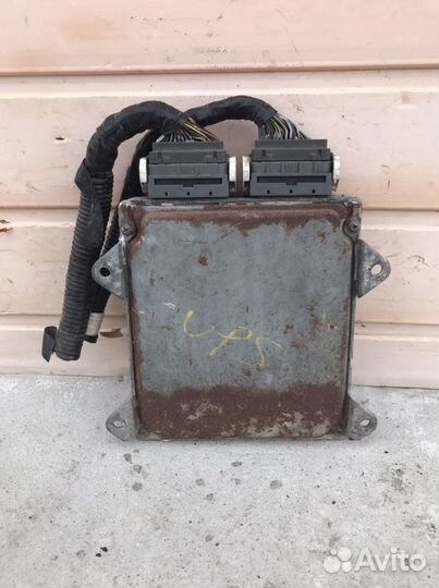 Блок управления двигателем Mazda 3 BK 2.0