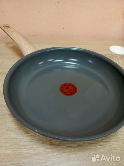 Сковорода Tefal 26см бу