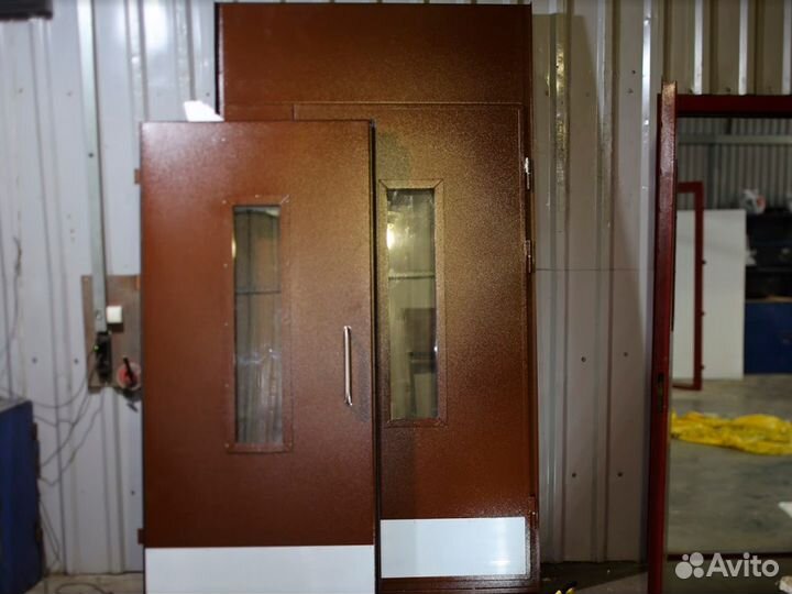 Тамбурная дверь металлическая