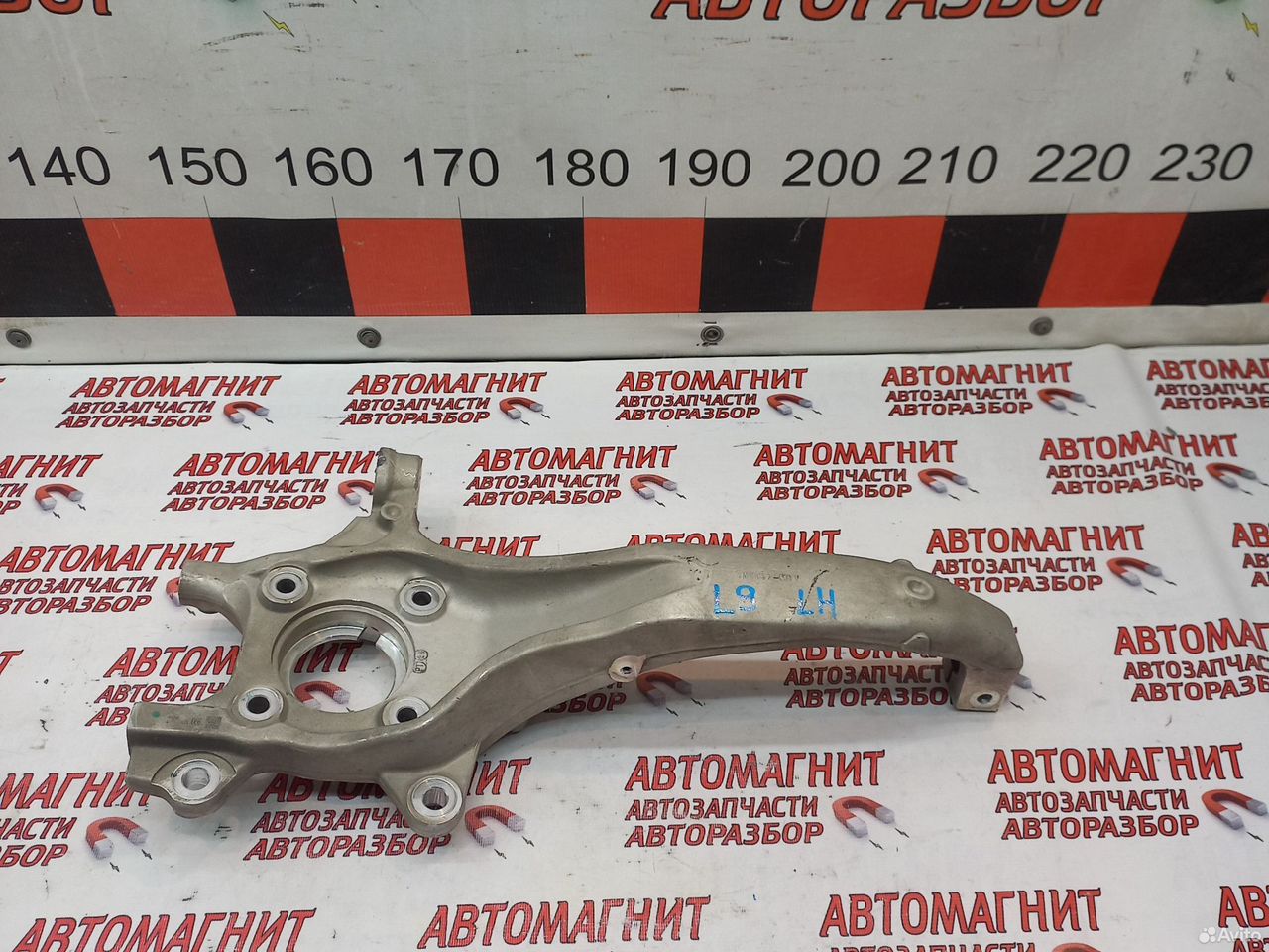 Кулак поворотный левый Lixiang L9 Лисян Ли9