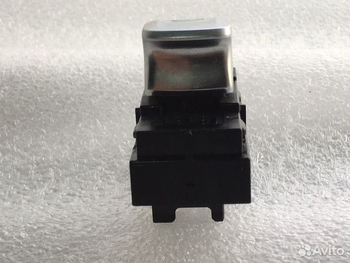 Кнопка открывания багажника Bmw 7 8 X3 X4 X7 G11