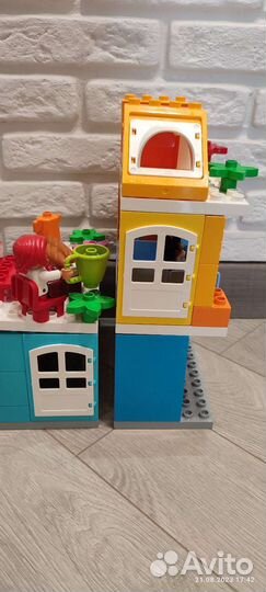 Конструктор lego duplo семейный дом + поезд