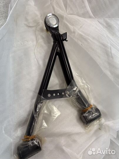 Рычаг передний верхний левый grizzly 700