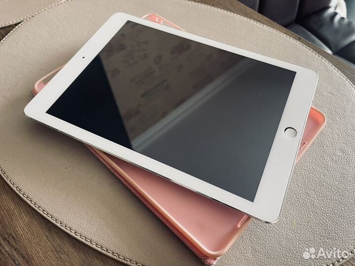 iPad air 32gb Wi-Fi Cellular MD795RU/B