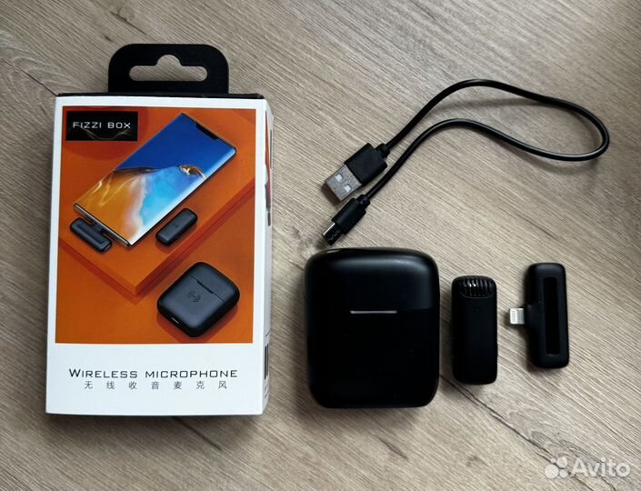 Петличный микрофон для iPhone