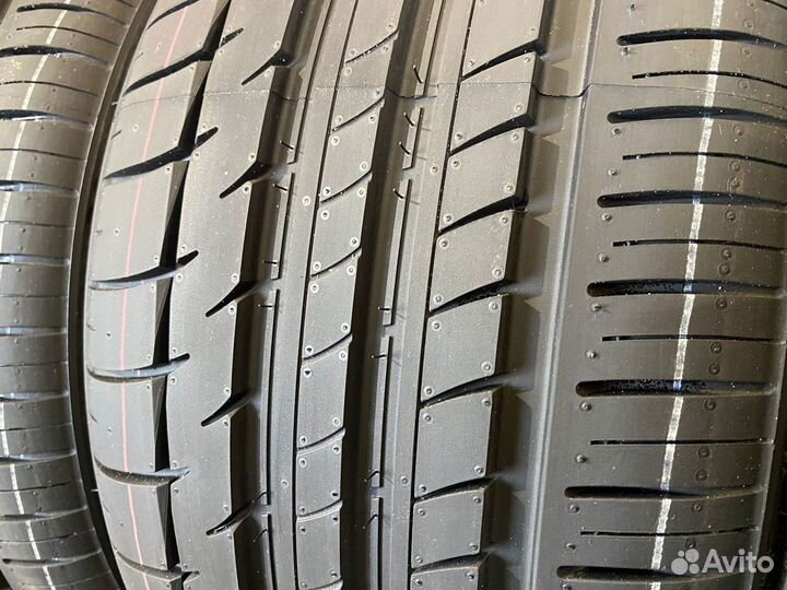 Triangle Sports TH201 265/30 R19 93Y