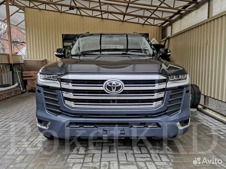 Рестайлинг Toyota Land Cruiser 200 в 300 стиль