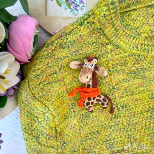 Брошь ручной работы