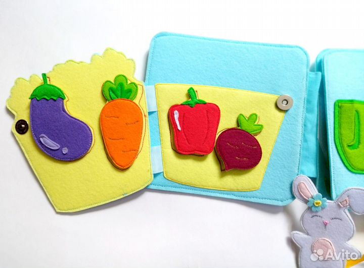 Развивающая книжка из фетра