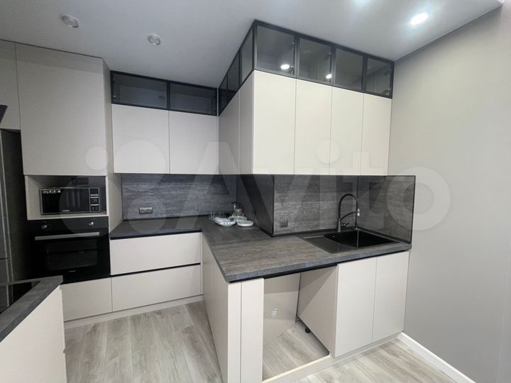 2-к. квартира, 65,4 м², 4/14 эт.