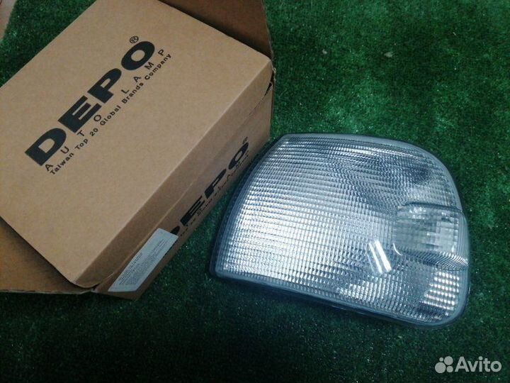 Указатель поворота передний левый Caravelle