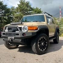 Toyota FJ Cruiser 4.0 AT, 2014, 24 850 км, с пробегом, цена 5 750 000 руб.