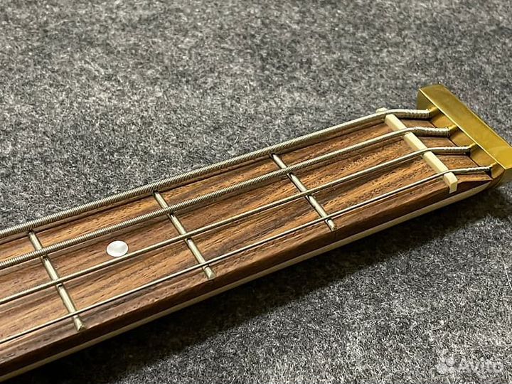 Бас-гитара Escape Bass traveler