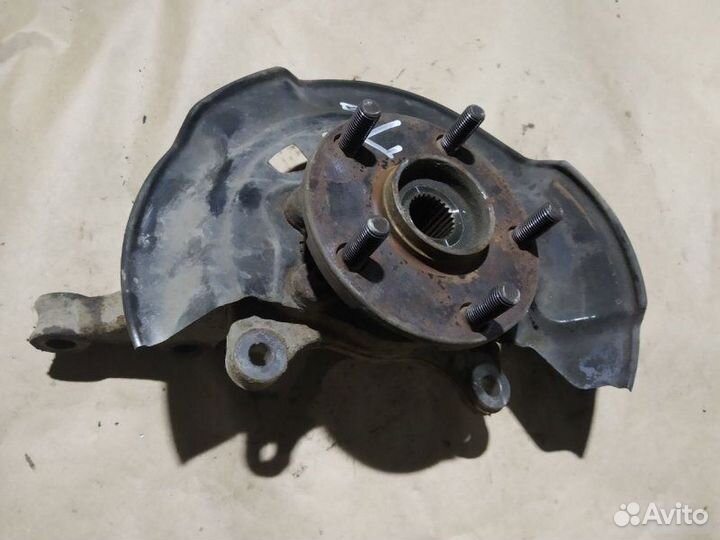 Кулак поворотный левый Toyota Rav4 XA30