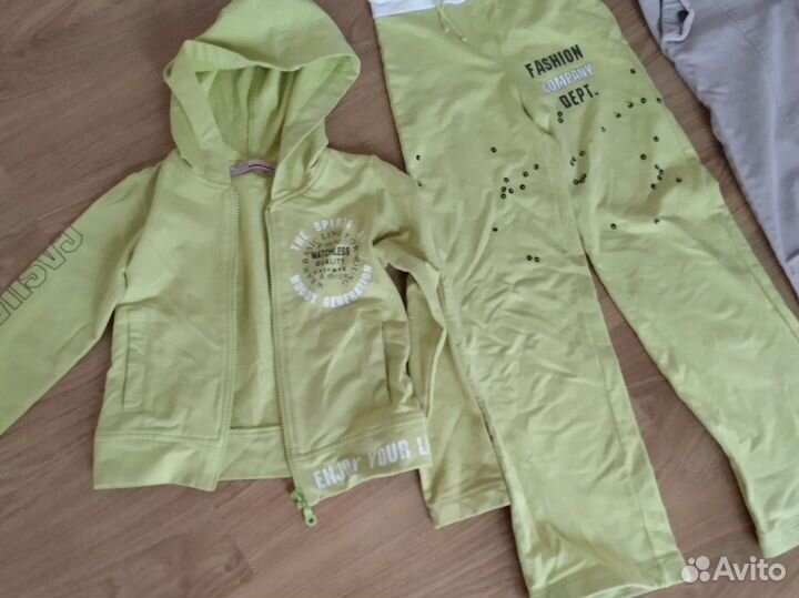 Спортивный костюм