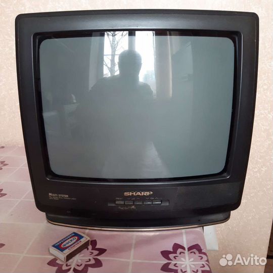 Телевизор с подставкой, кронштейном