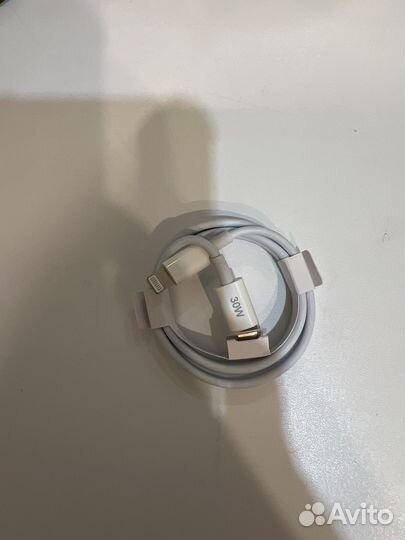 Зарядка на iPhone