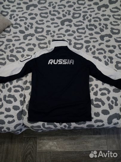 Продам мастерку Forward