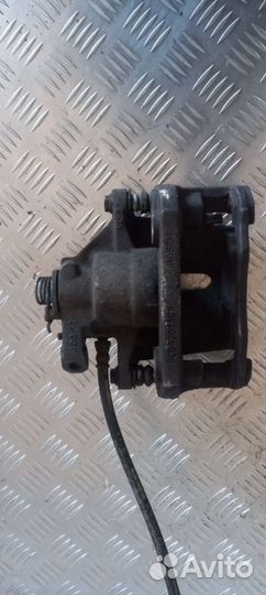 Суппорт тормозной передний левый citroen c5 1 2.0 nn