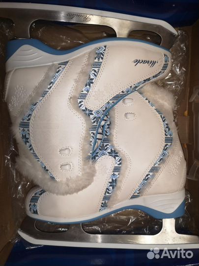 Коньки ледовые