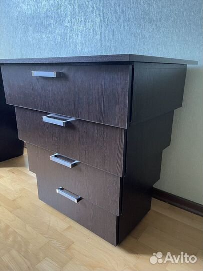 Стол письменный