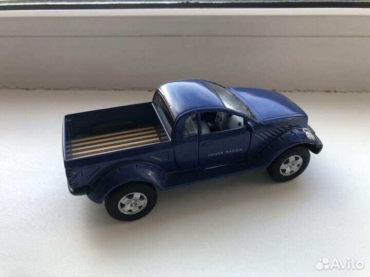 Модель автомобиля dodge