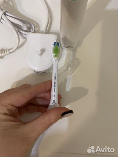Зубная щетка philips sonicare