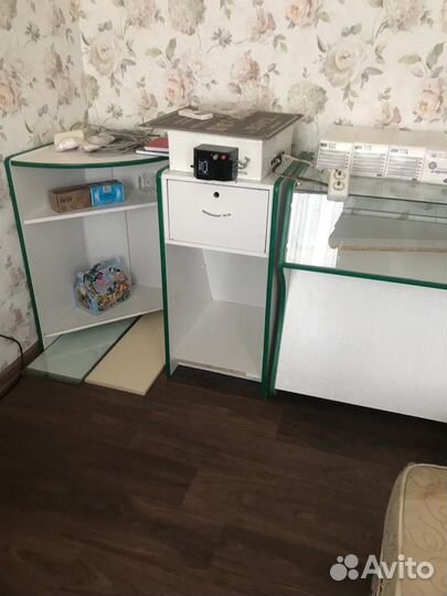 Продается оборудование для магазина,вытяжки для ст