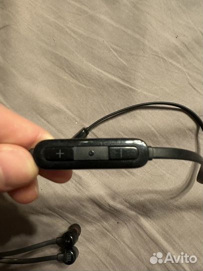 Bluetooth наушники JBL T110BT