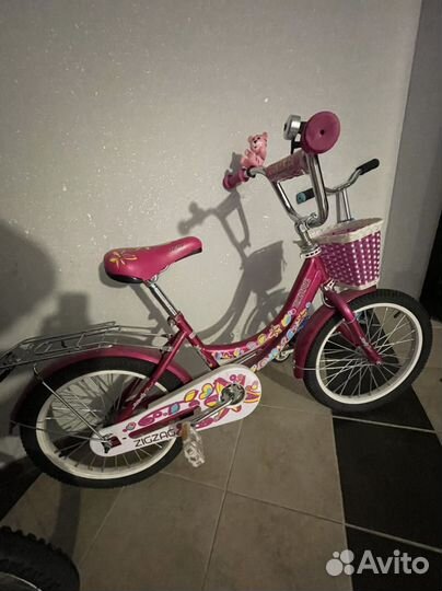 Велосипед на 4-7 дет для девочки