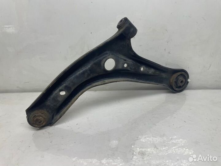 Рычаг подвески передний правый Mazda 2 DE 1.5 2012